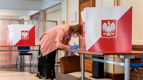 Voters In Poland Election Appear To Force A Runoff For President The New York Times