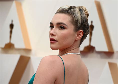 Florence Pugh S Oscars Dress Took Over Days And Six Seamstresses To Make