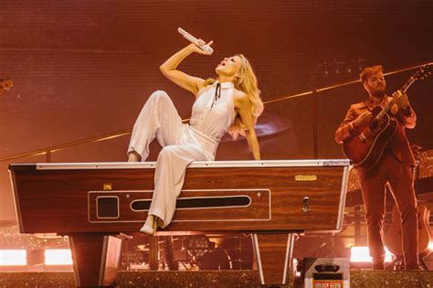 Kylie Minogue Golden Tour London O2 Arena Review Daily Star