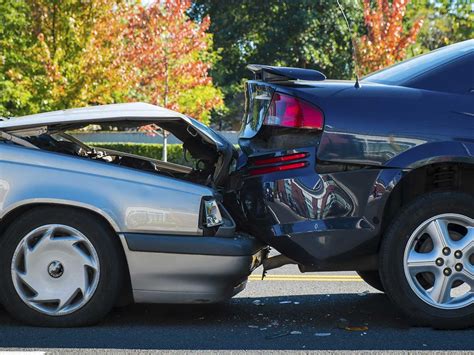 Crash For Cash How To Avoid This Roadside Scam Saga