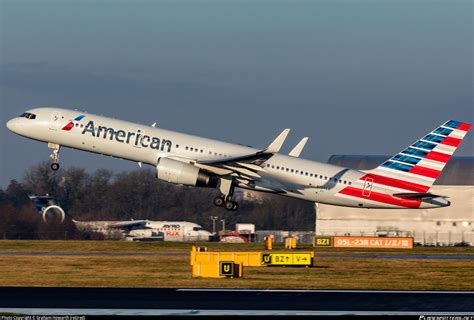 N194aa American Airlines Boeing 757 223wl Photo By Graham Howarth