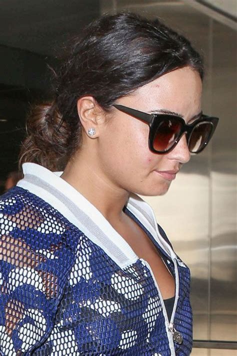 Demi Lovatos Hairstyles And Hair Colors Steal Her Style