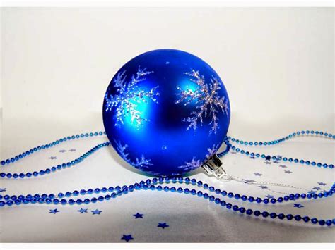 Besplatne Pozadine Za Desktop Plavi Božićni Balon Za Ukrašavanje Bora
