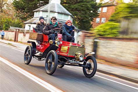 Vets in practice: London to Brighton in a 1904 Lanchester | Autocar