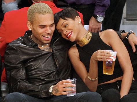 Rihanna Et Chris Brown En Couple Mais Pas Heureux Closer