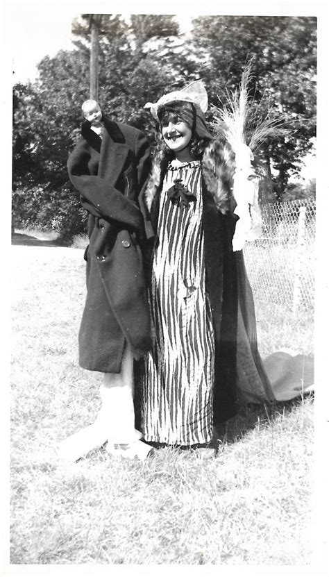 Vintage Photo Honey I Shrunk The Kid Loony Woman Etsy Funny Vintage