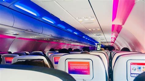 Virgin america main cabin economy seating. Alaska Airlines A320 Cabin - Room Pictures & All About ...