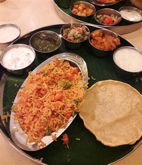 Perhaps it was a bad night on the freeway, but it turned out to be a bit of an ordeal traveling there. 8 Banana Leaf Restaurants In Penang That Are So Good You ...
