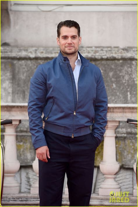 Henry Cavill Once Got Aroused While Filming A Sex Scene Photo 3432805