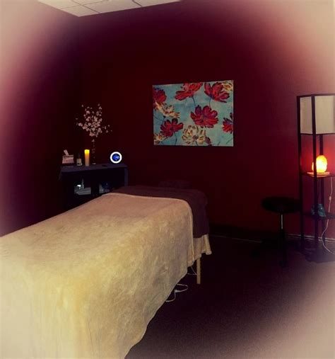 Lotus Massage Contacts Location And Reviews Zarimassage