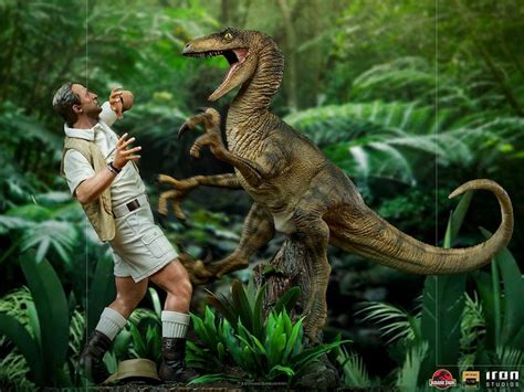 Iron Studios Jurassic Park Clever Girl Statue Pre Orders