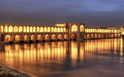 Pin Von Negin M Auf Esfahan Islamische Architektur Brücke Schah Von