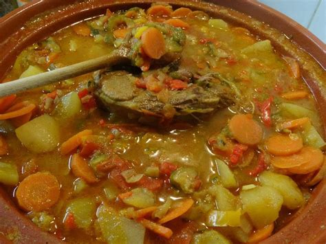 TAJINE DAGNEAU AUX LÉGUMES Les Délices de Sandstyle