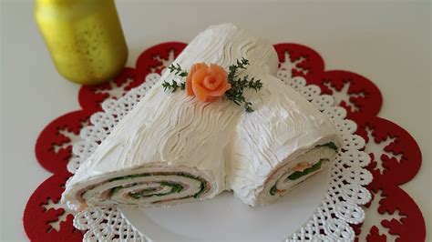 Sono passata poi al salato, anche qui moltissime cose le ho rigorosamente preparate una decina di giorni prima e poi congelate. Tronchetto di Natale salato, Ricetta senza cottura - YouTube