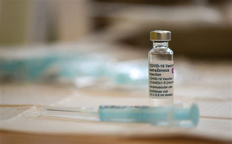 astrazeneca vaccine benefits outweigh risks european medicines agency officials say