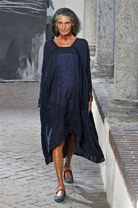 Image Result For Italian Street Style Older Woman Стиль 50 Платья макси Стиль одежды