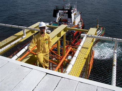 A safety officer inspects workplaces to see if they have adhered to established rules concerning health, environment and safety of the personnel in just like most safety officers, you will most likely be working for federal, state and local governments. Offshore Safety/HSE Officer: March 2015