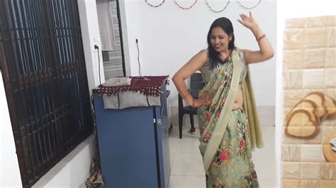 Sexy Marathi Lady Huge Boobs Ass And Navel Mkv Snapshot