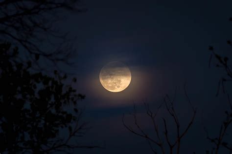 Lightroom Moon Editing Tips For Awesome Moon Photos