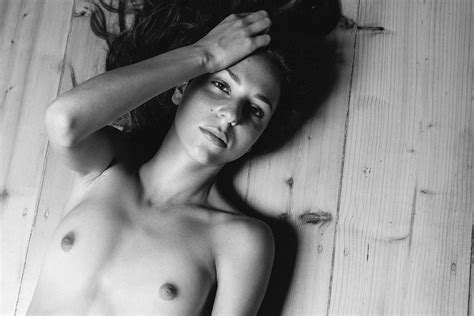 Effy Naked Telegraph