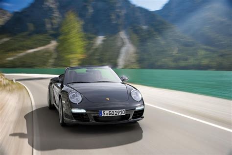 Porsche 911 Black Edition Unveiled Autoevolution