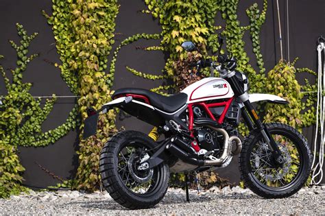 Motorrad Vergleich Ducati Scrambler Desert Sled 2020 Vs Ducati