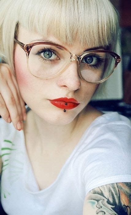 Hey There Bright Eyes Vertical Labret Piercing Girls With Glasses Gorgeous Eyes