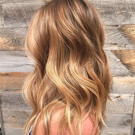 This look has a seamless dimension: Blonde hair with warm tones | Honey blonde hair color ...