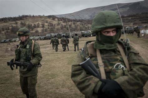 Covering The Russian Army In Crimea The New York Times