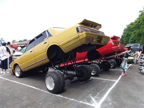 Drag race up to 6 vehicles at a time. Bosozoku Car Meetings - Bosozoku Style
