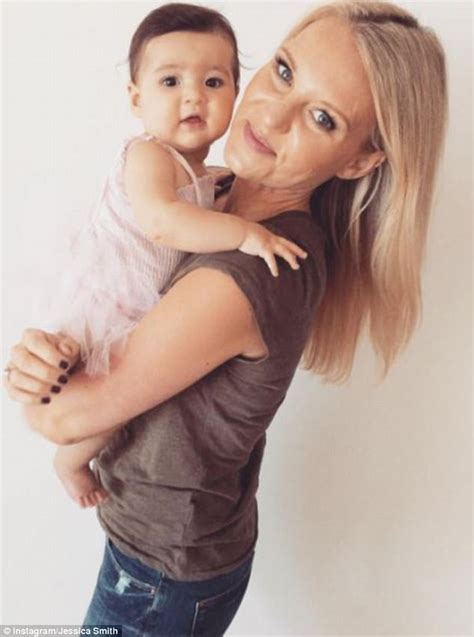 Jessica Smith Reveals Shes Co Sleeping With Baby Daughter Daily Mail