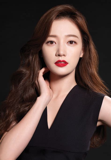 Maquillaje Otoño Invierno De Mizon Modelo Song Ha Yoon Makeup