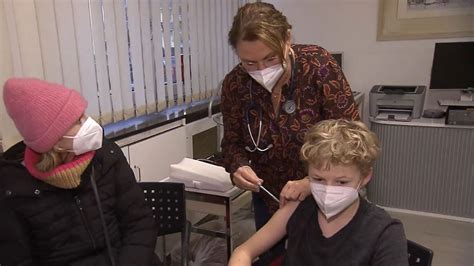 Ema Gibt Gr Nes Licht Plan F R Kinder Impfung Trifft Auf Gemischte Gef Hle N Tv De