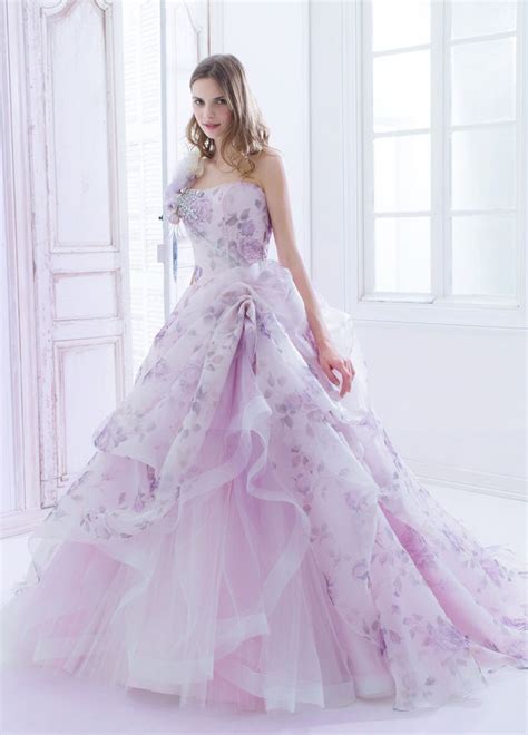Blooming Trend 25 Dreamy Wedding Dresses With Romantic Floral Print
