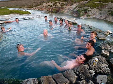 12 Reasons Why Iceland Should Be Your Dream Destination Empty
