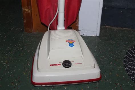Vintage Eureka Mode 1432 Upright Vacuum Cleaner Great Condition 40 Amp