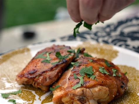 The chicken thighs stay juicy and tender and the flavor goes well with most side dishes. Sherry-Soy Sauce Chicken Recipe - Scott Hocker | Food & Wine