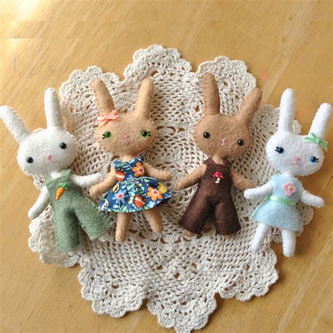 There are simple projects for children, as well as beautiful designer items that will add color to your holiday decorating. Felt Doll Patterns - Sew Your Own Handmade Dolls - Delilah ...
