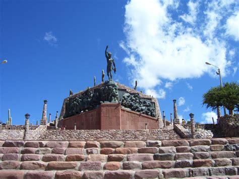 Conocerla para saber de nosotros mismos, entendernos en. Monumento a los Héroes de la Independencia Argentina ...