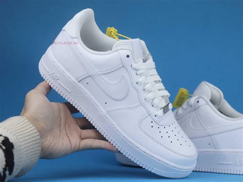 Nike Air Force 1 07 Triple White Cw2288 111 Whitewhite Sneakers