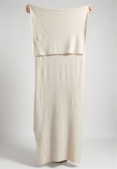 What you shouldn't use hair chalk for. Rundholz Raccoon Hair Scarf in Chalk White | Santa Fe Dry ...