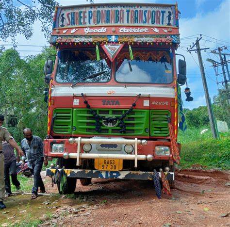 Mangalore Today Latest Main News Of Mangalore Udupi Page Uchila Mishap Lorry Which Claimed