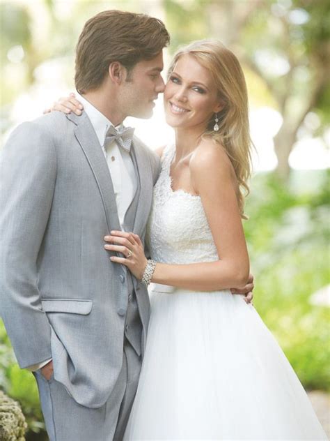 Exklusive brautmode, traumhaftes brautkleid in regensburg oder eleganter hochzeitsanzug in landshut und münchen. Pin von The Wedding Gallery auf TUXEDOS | Anzug hochzeit ...