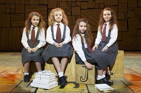 matilda the musical orginal broadway matildas bailey ryon oona laurence milly shapiro and