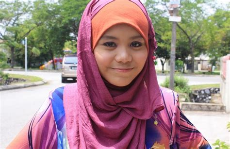 Najwa Latif Malaysian Singer And Teen Idol Beautiful Hijab
