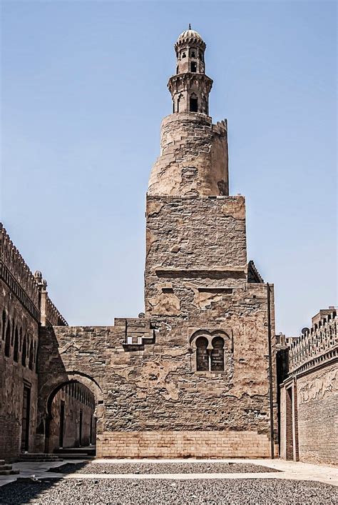 مدينة الألف مئذنة مسجد ابن طولون بالقاهرة