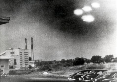 UFO Sighting Photos Unexplained Pictures From History Time