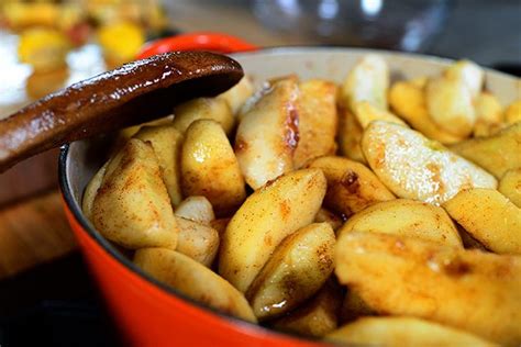 Best pioneer woman applesauce from homemade applesauce recipe canning. Applesauce | Homemade applesauce, Cooking, Applesauce