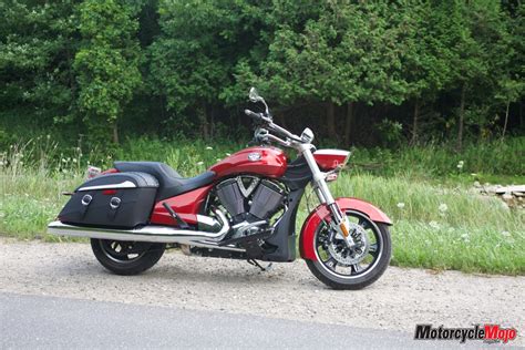 Discussion of the victory cross country (xc), victory cross roads (xr) and victory hard ball (hb). Victory Cross Roads Motorcycle Review and Specs