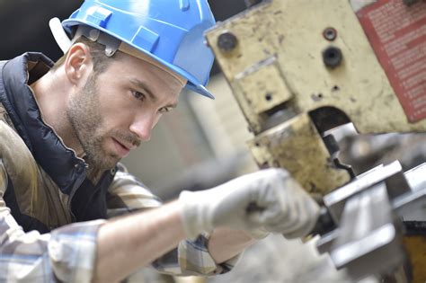 Blue Collar Industries See Increase In Talent Shortages Hr Daily Advisor